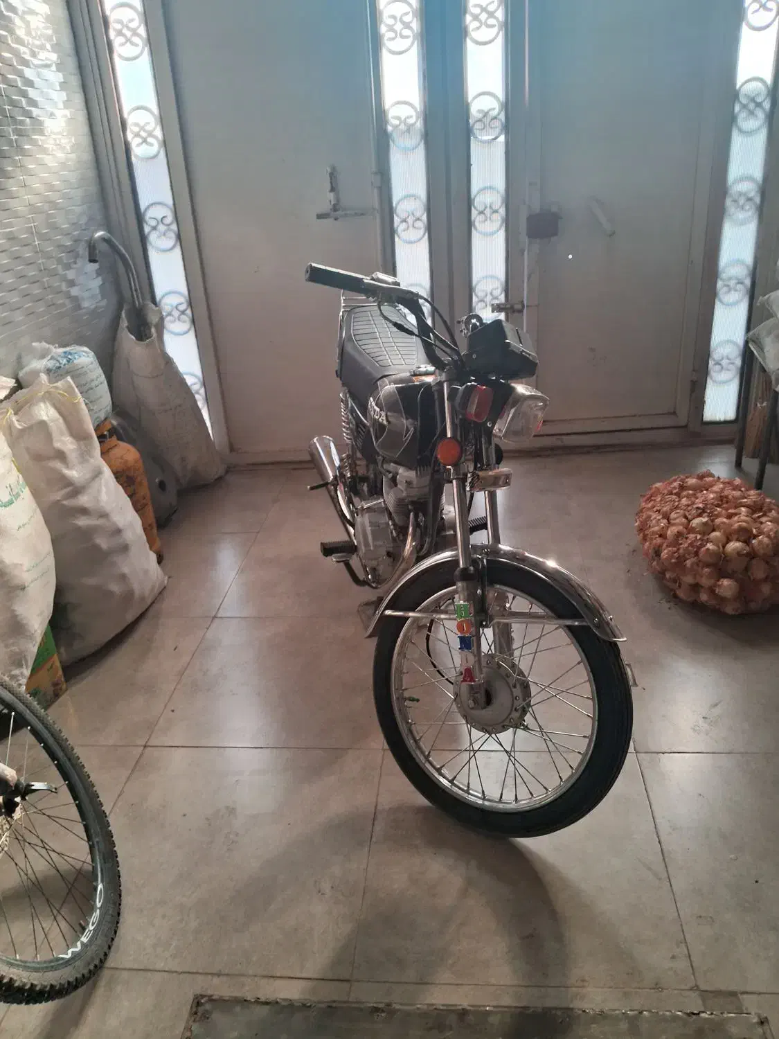 موتور تخت ۱۲۵ مزایده|موتورسیکلت|بانه, |دیوار