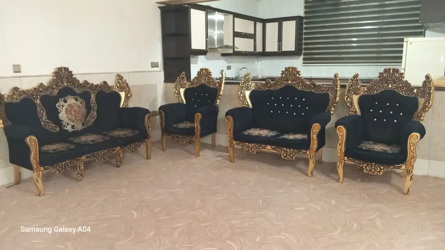 مبل هفت نفره|مبلمان خانگی و میز عسلی|قم, بیست متری ولیعصر|دیوار