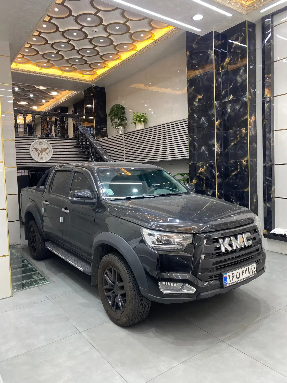 کی ام سی t8 مدل1403 بدون رنگ به رویت خشک|خودرو سواری و وانت|تبریز, |دیوار