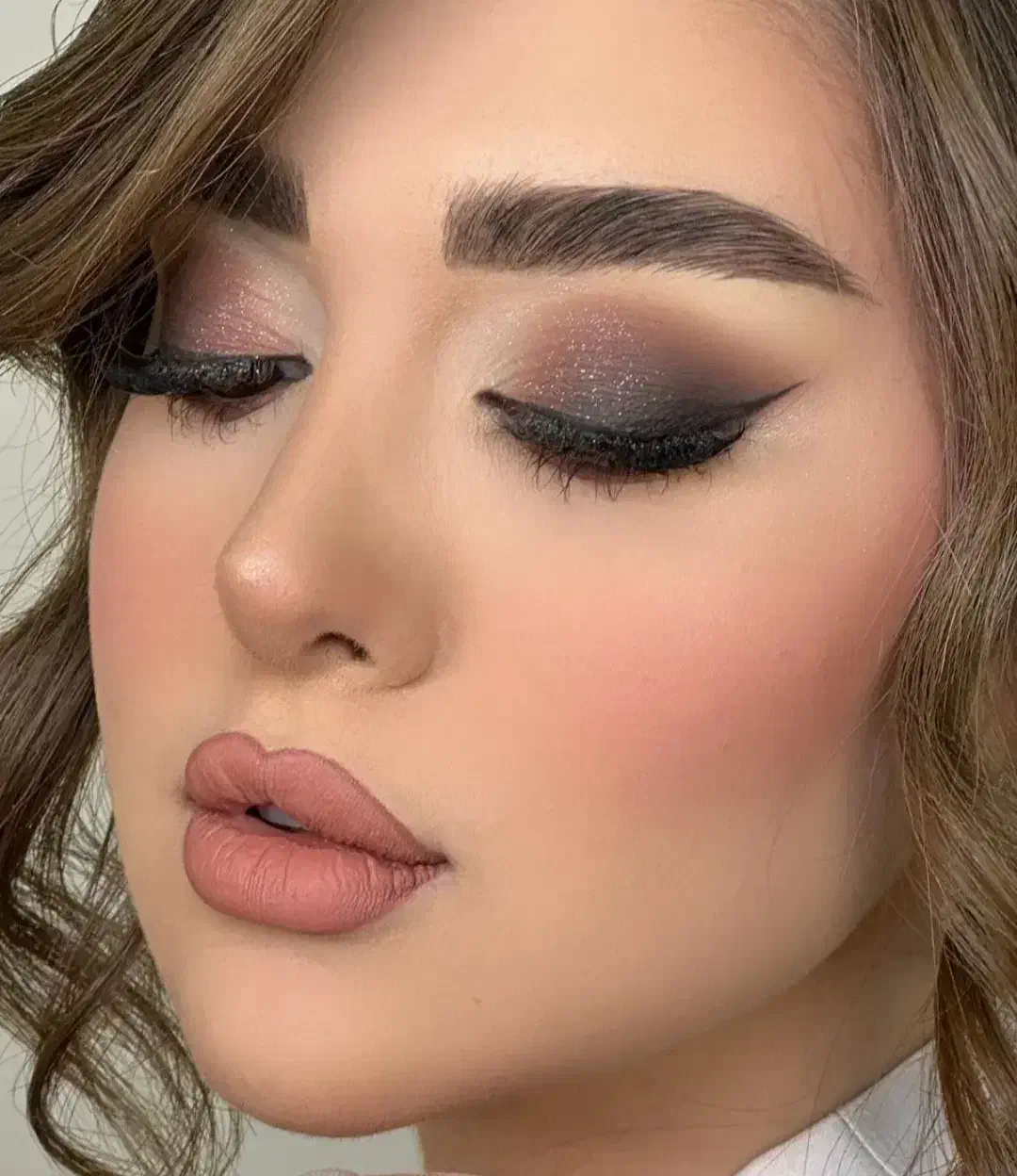 خدمات میکاپ اصلاح|خدمات آرایشگری و زیبایی|یاسوج, |دیوار