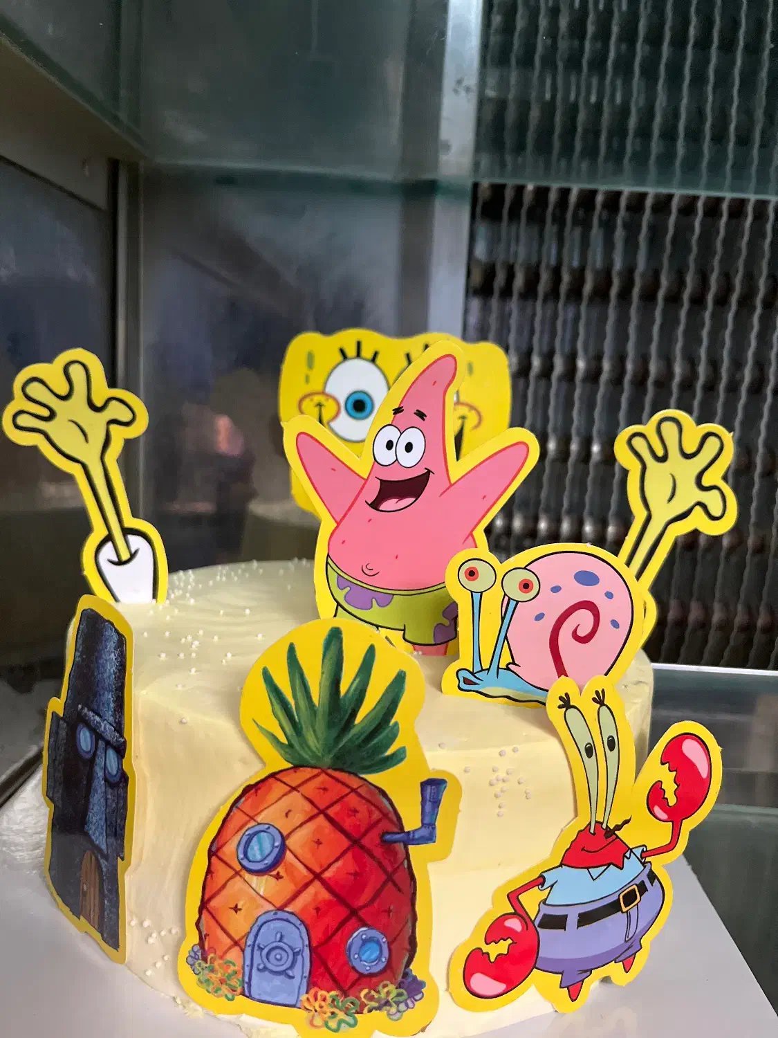 کیک ساز|استخدام خدمات فروشگاه و رستوران|صدرا-فارس, فاز ۱|دیوار