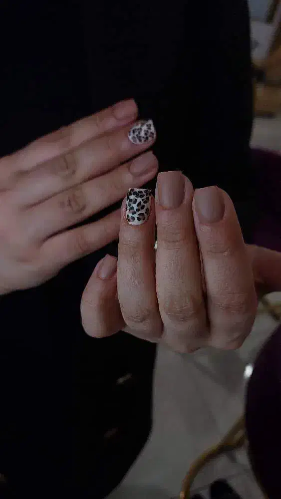 انواع خدمات ناخن متریال با کیفیت|خدمات آرایشگری و زیبایی|شاهین دژ, |دیوار