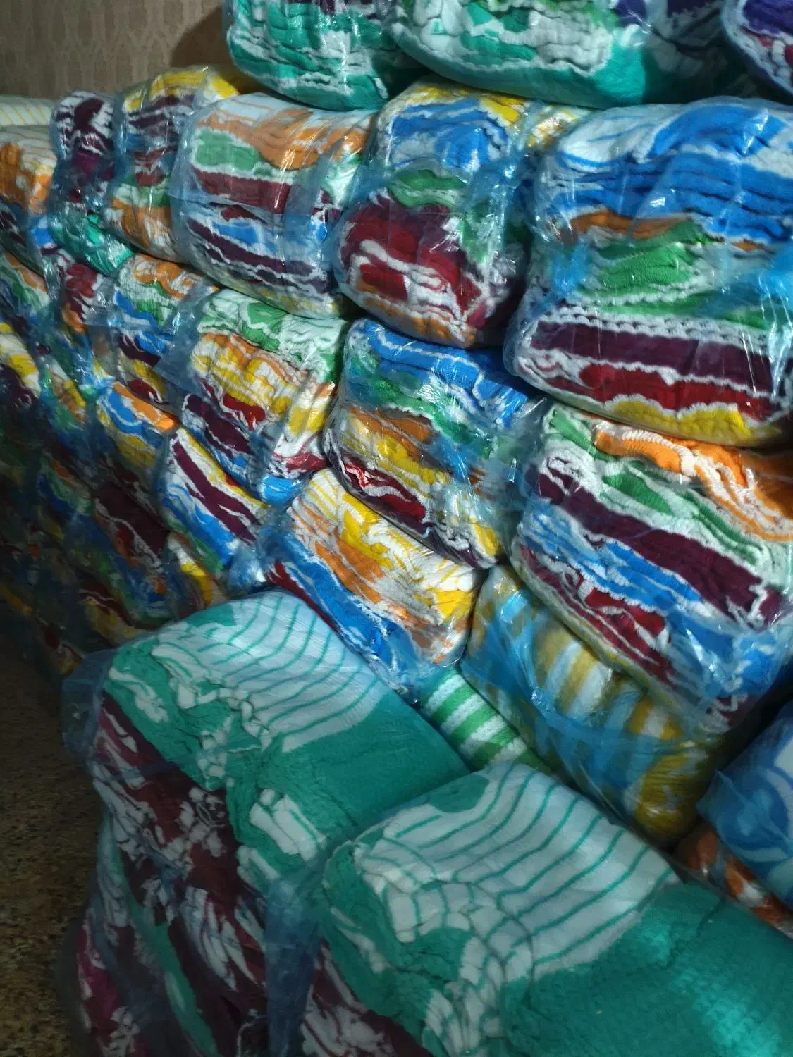 تولید و پخش عمده پوشاک فصل|لباس|رشت, منظریه|دیوار