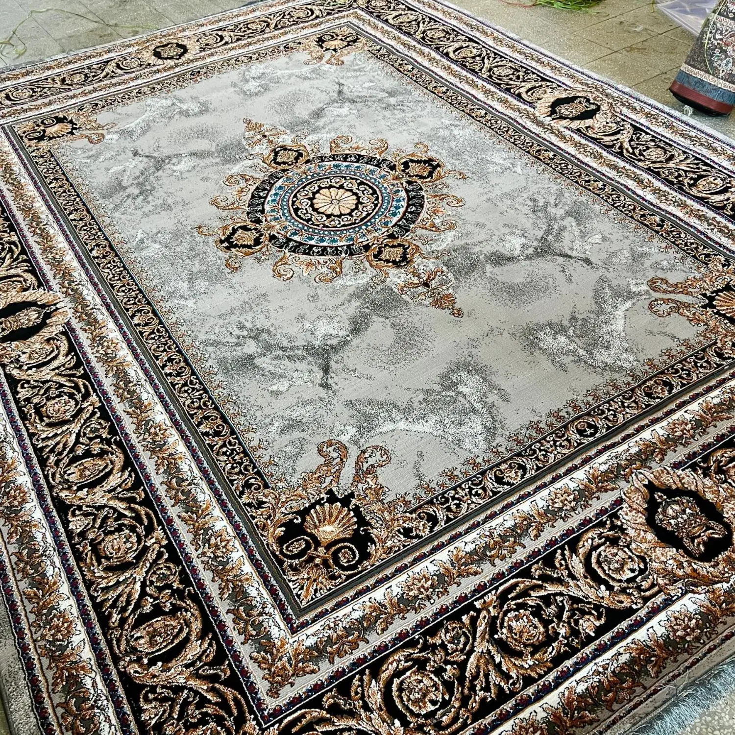 فرش ترک شفق|فرش|خوی, |دیوار