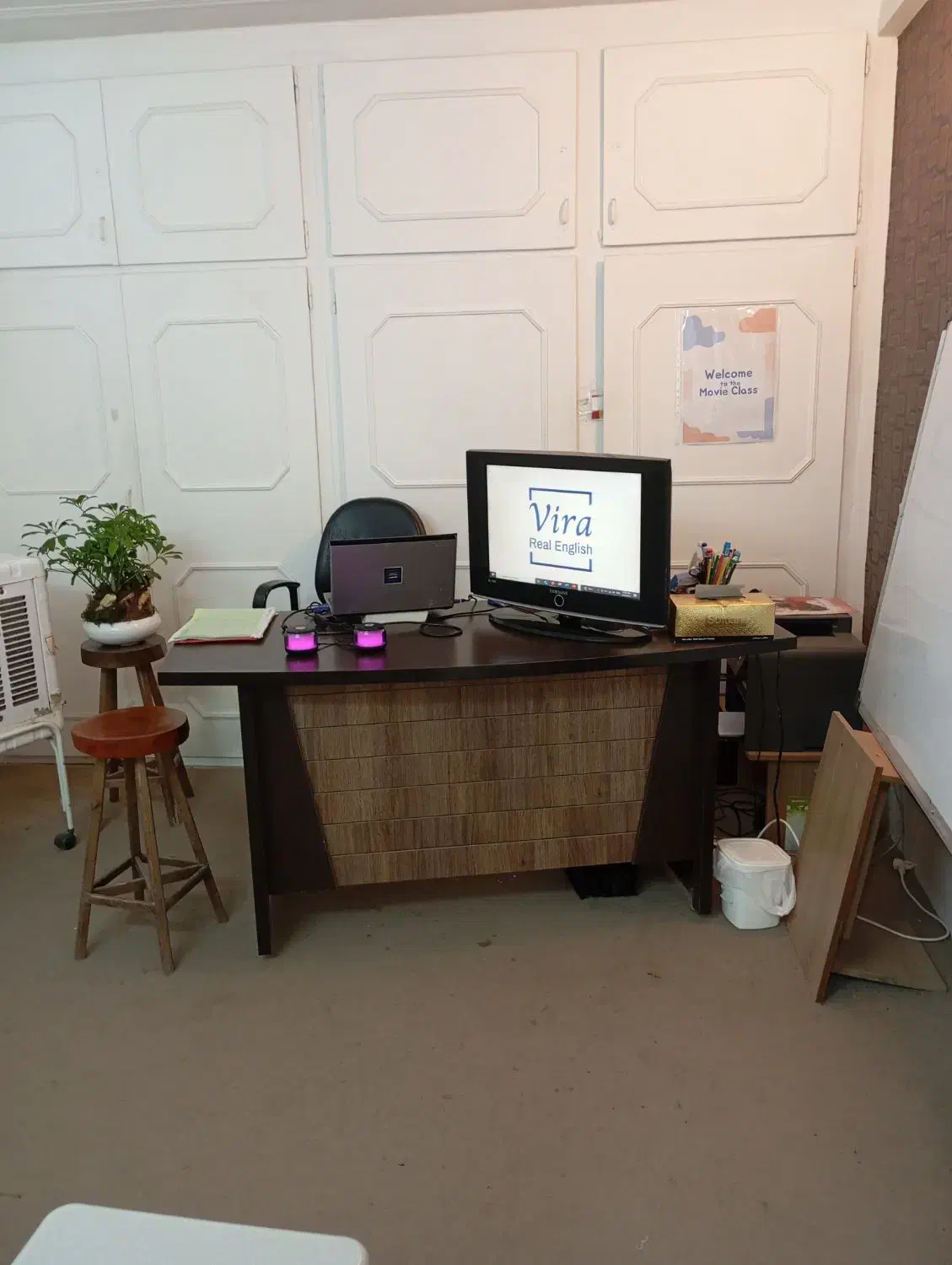 جذب همکار مدرس اموزش زبان|استخدام آموزشی|کرمان, |دیوار