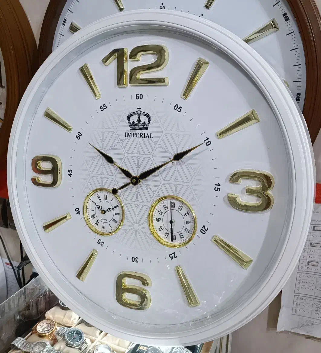 ساعت دیواری سه موتور فعال طوسی قهوه ای سفید|ساعت دیواری و تزئینی|اراک, |دیوار