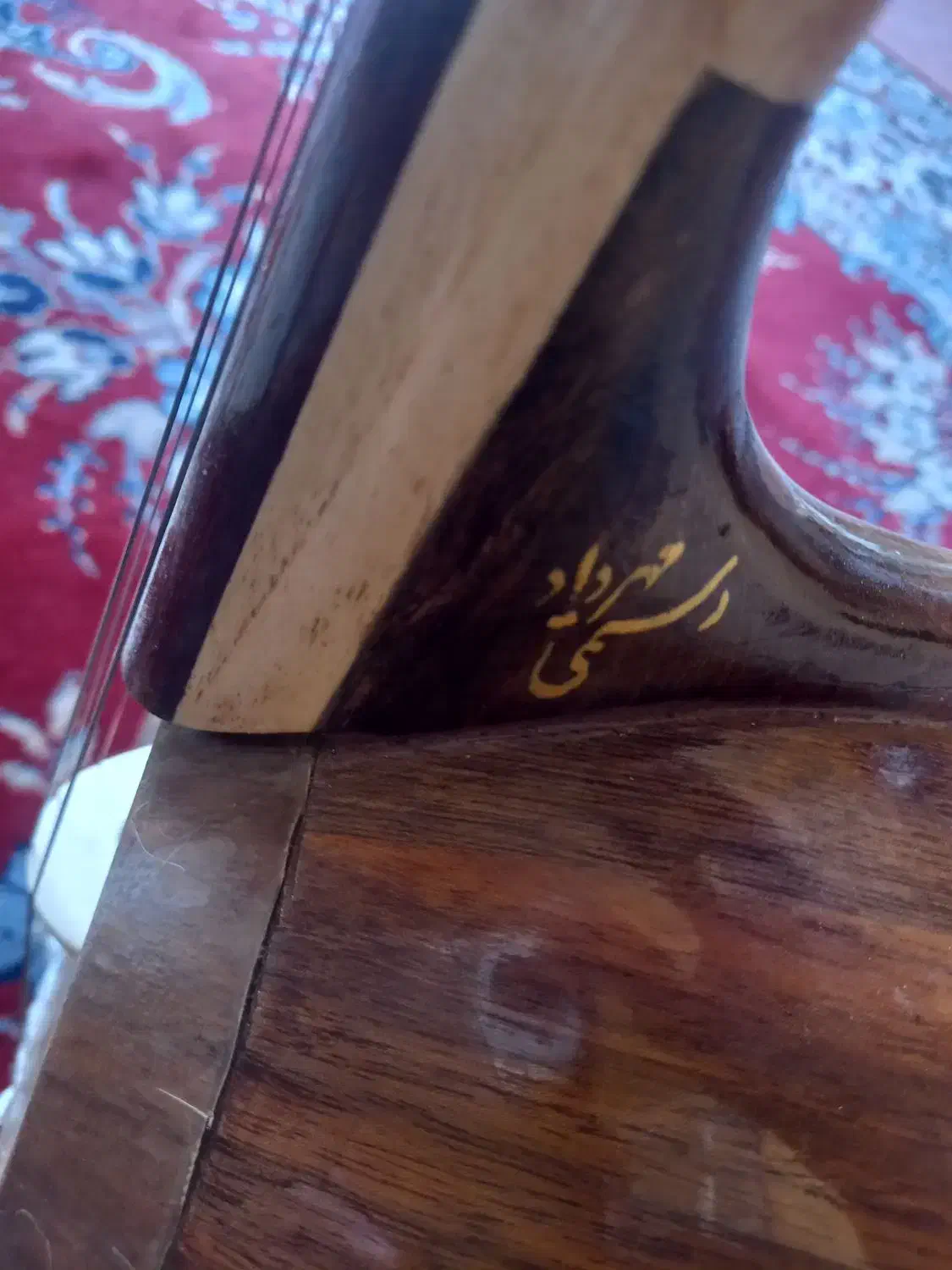 کمانچه .مهرداد رستمی .باچوب درخت گوج .|سازهای سنتی|ملارد, |دیوار