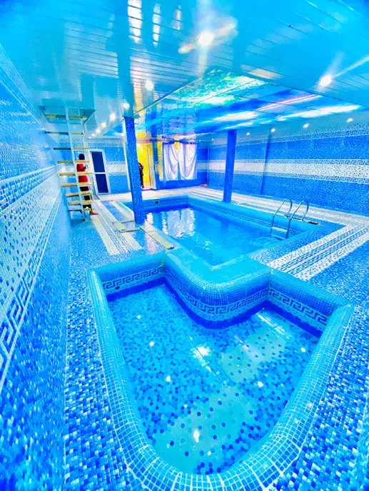 عمارت‌تریبلکس‌ جنگلی لوکس‌نوساز۱۴۰۴دواستخر۲خواب|اجارهٔ کوتاه‌مدت ویلا و باغ|نیشابور, باغرود|دیوار