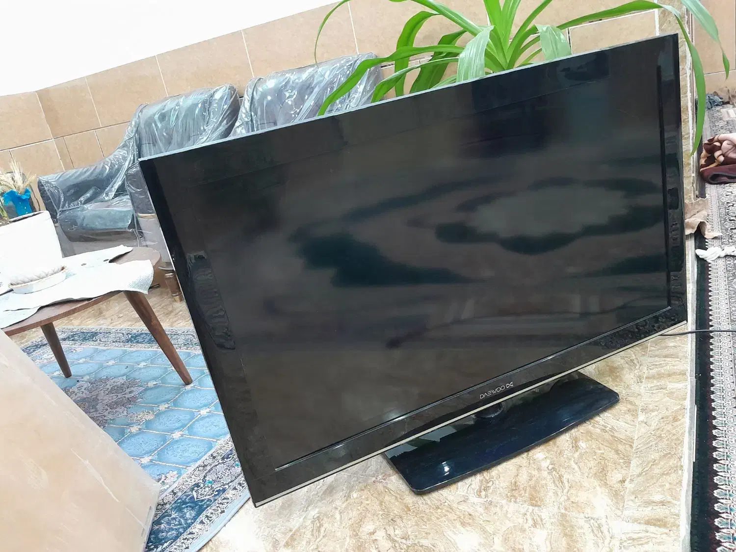 تلویزیون ۴۹ اینج دوو یک عددگازصفحه ای نویک کباب پز|تلویزیون و پروژکتور|سیرجان, |دیوار