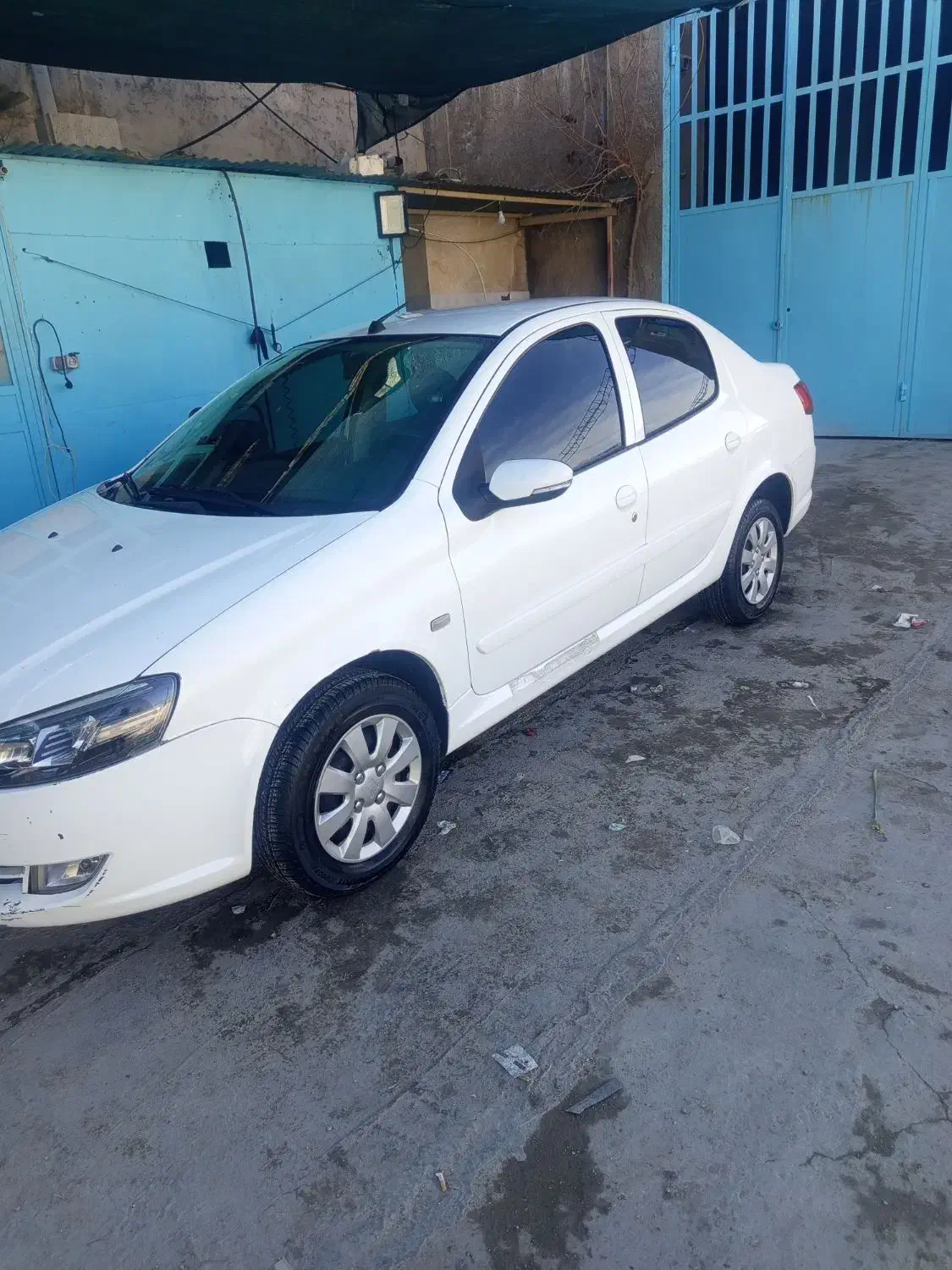 رانا پلاس|خودرو سواری و وانت|شیراز, سیلو|دیوار