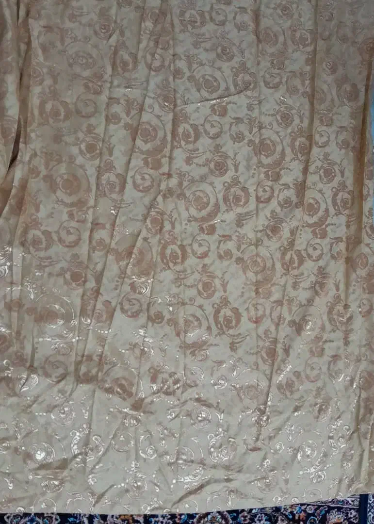 پرده  چروک شده چون خیلی وقته توچمدونه|پرده، رانر، رومیزی|اهواز, شهرک دانشگاه|دیوار
