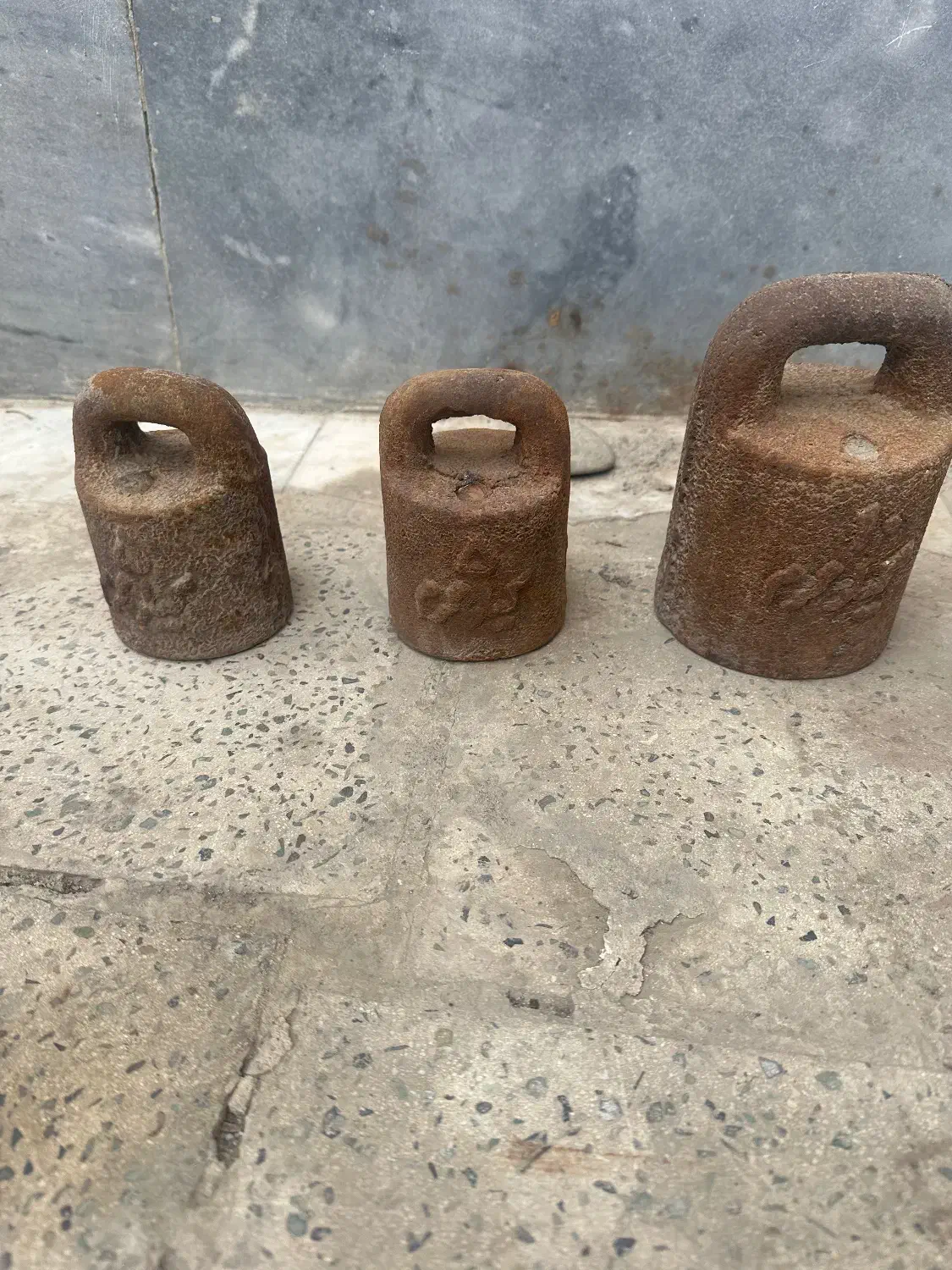 سنگ ترارزو|کلکسیون اشیاء عتیقه|چهارباغ, |دیوار