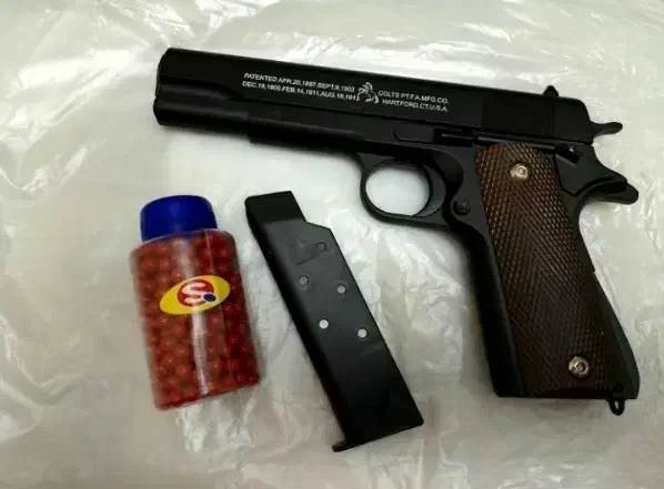 تفنگ کلت فلزی ساچمه ای|اسباببازی|اهواز, فاز ۲ پادادشهر|دیوار