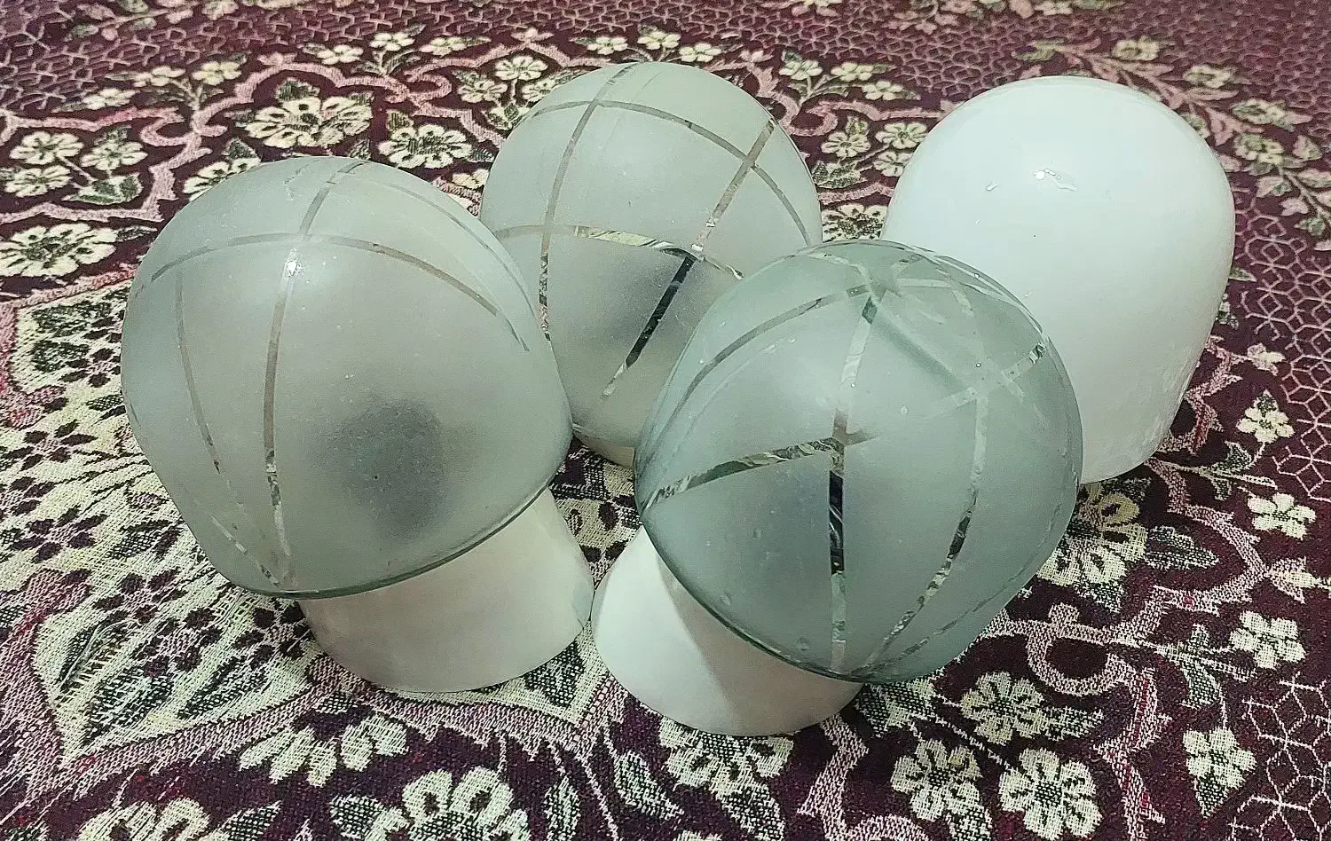 لامپ حباب (چراغ)|لامپ و چراغ|اصفهان, سرچشمه|دیوار