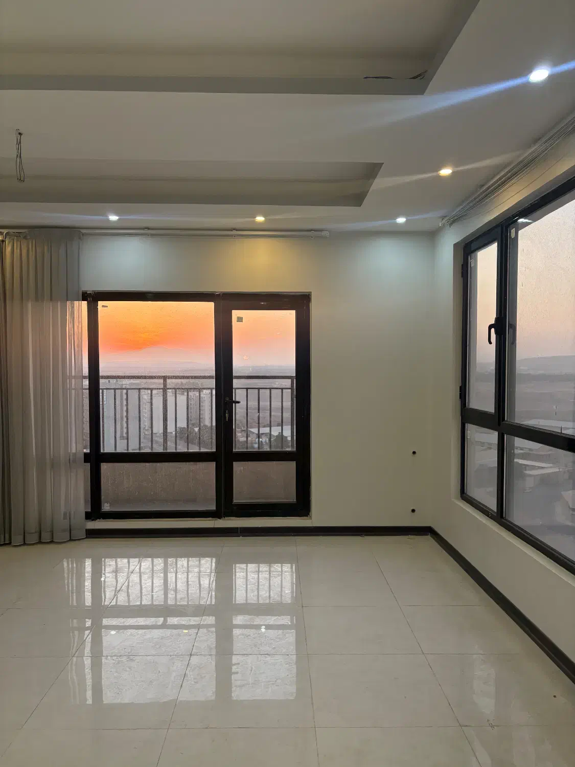 زعفرانیه/برج/سه نبش/کلیدنخورده/ویو ابدی|فروش آپارتمان|قم, الغدیر|دیوار