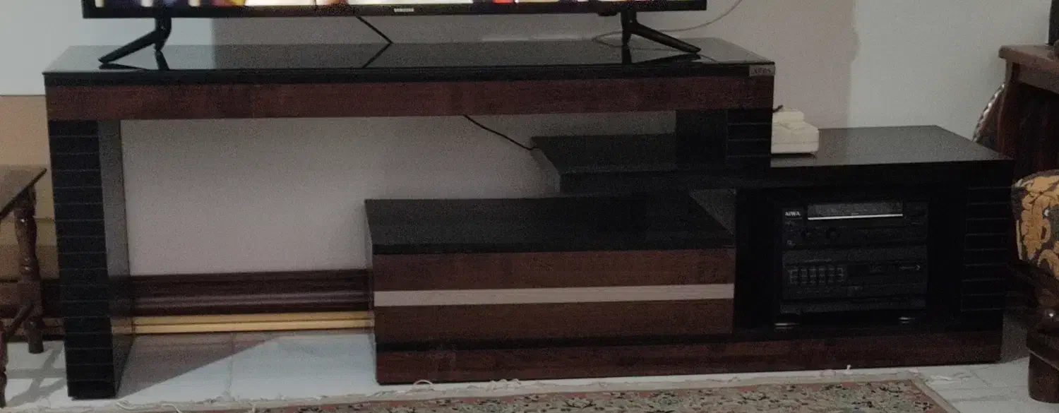 زیر تلویزیونی با جای سینما خانواده درحد نو|میز تلویزیون|تهران, سردارجنگل|دیوار