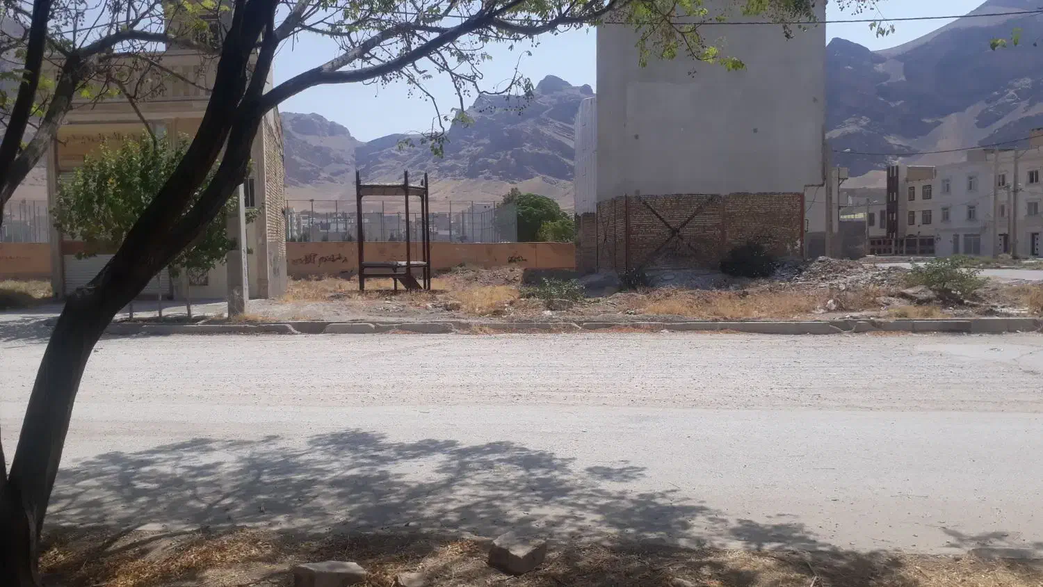 فروش زمین های تجاری/۵۲و۸۰متری/محدوده کریم خان|فروش مغازه و غرفه|خرمآباد, |دیوار