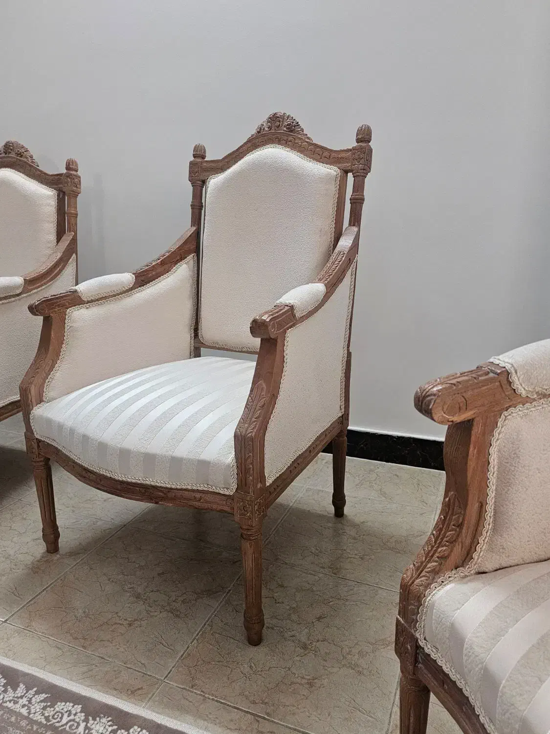 مبل|مبلمان خانگی و میز عسلی|بابل, |دیوار