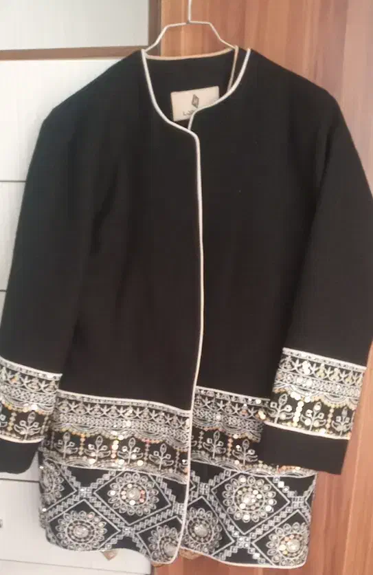 کت مجلسی نو|لباس|نهاوند, |دیوار