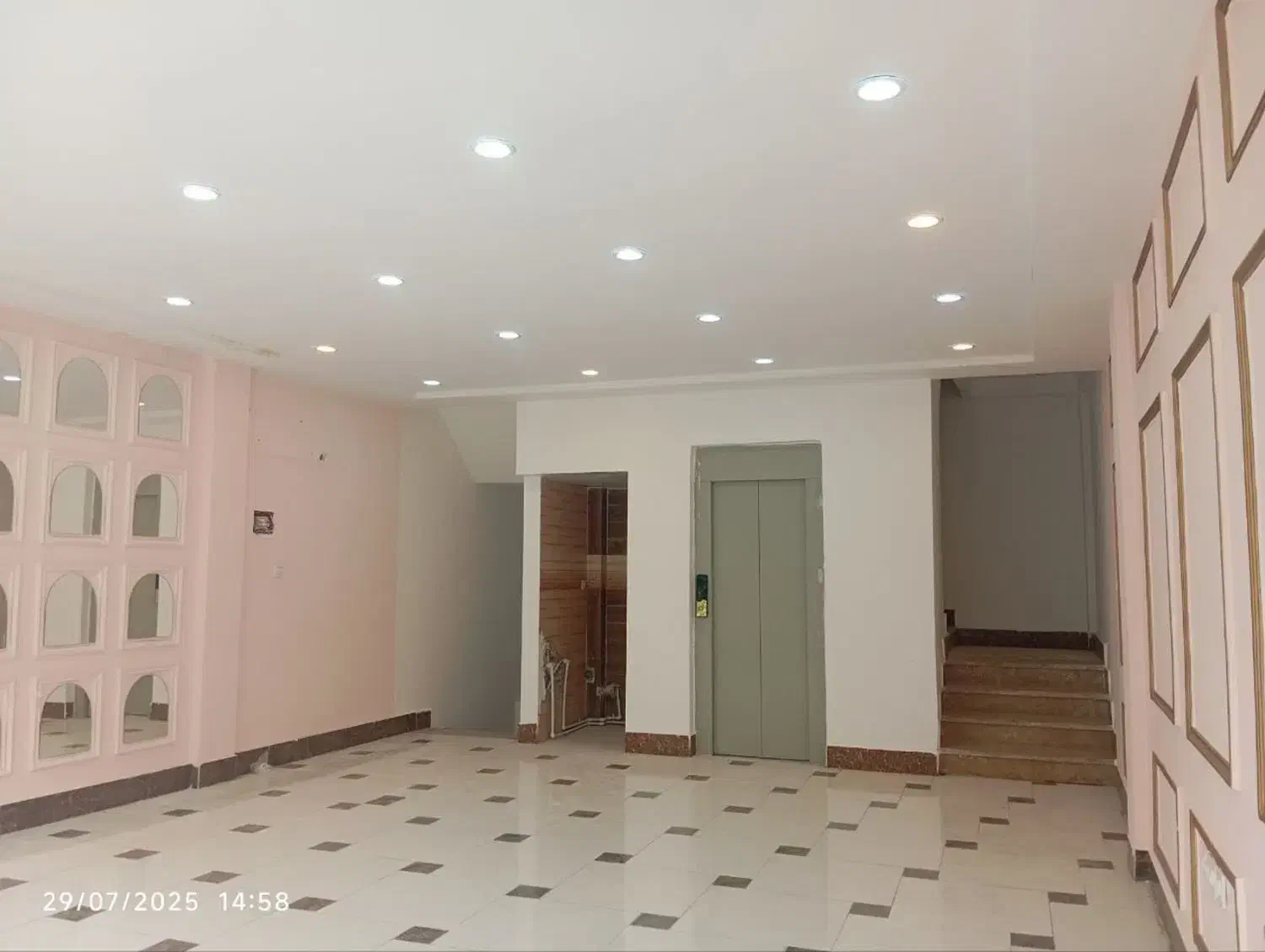 آپارتمان اداری-تجاری/۳۰۰ متر/شهدای شرقی|اجارهٔ دفتر کار، اتاق اداری، مطب|خرمآباد, |دیوار