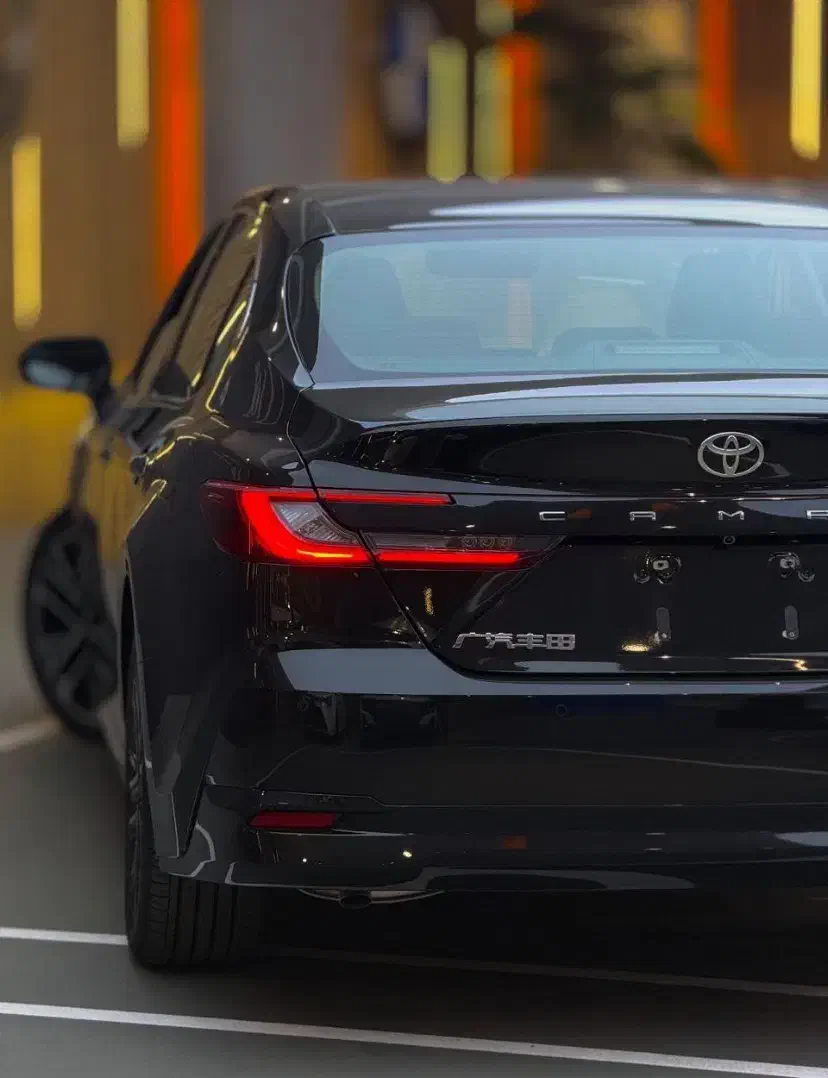 تویوتا کمری هیبرید ۲۰۲۵ مشکی|خودرو سواری و وانت|تهران, جردن|دیوار