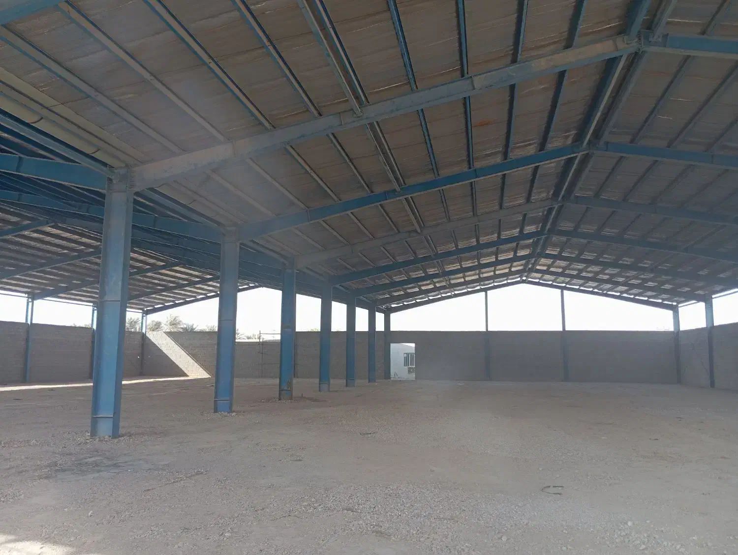 سوله بزرگ نوساز با اتاق کارگری دوراهی سرخون|فروش دفتر صنعتی، کشاورزی، تجاری|میناب, |دیوار