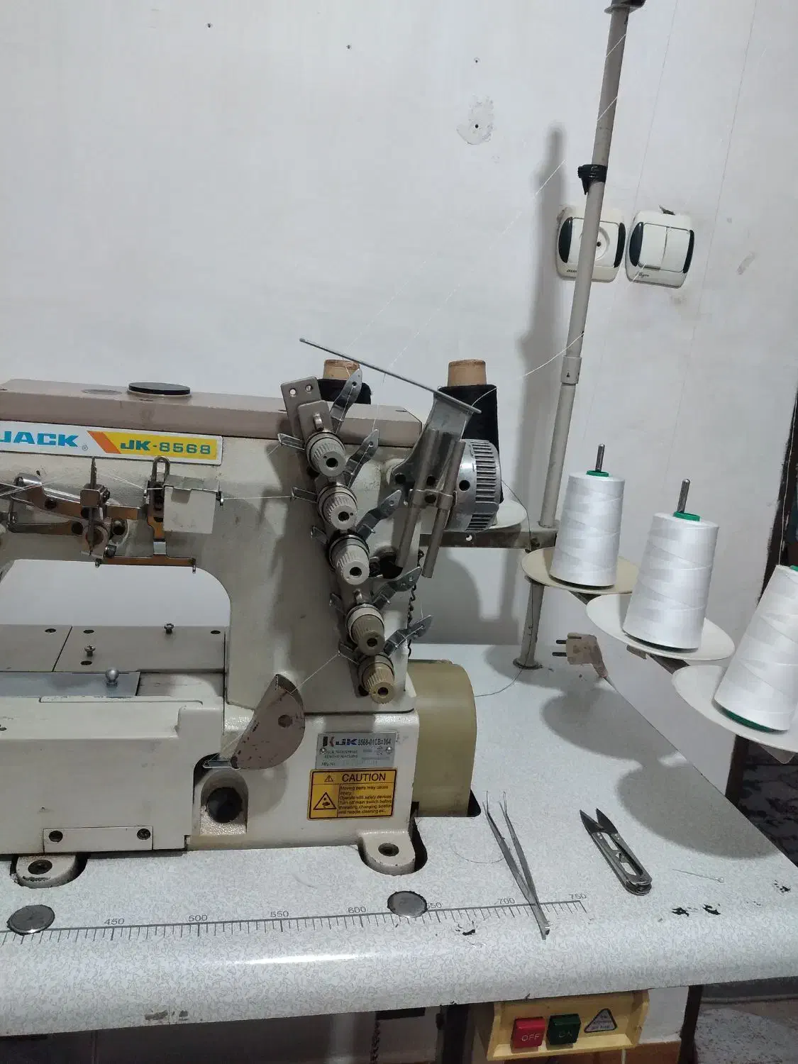 چرخ میاندوز|چرخ خیاطی و ریسندگی|صومعهسرا, |دیوار