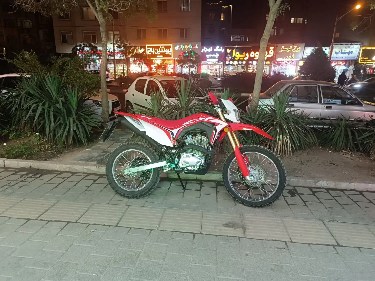 توسن ۲۵۰|موتورسیکلت|مشهد, فرهنگیان (شهرک غرب)|دیوار