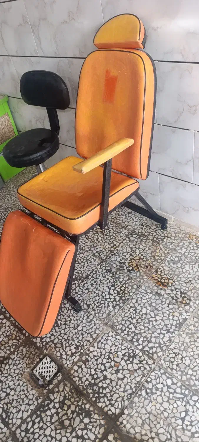 صندلی ارایشگری دستی و گردون|آرایشگاه و سالن‌های زیبایی|خمینی‌شهر, |دیوار