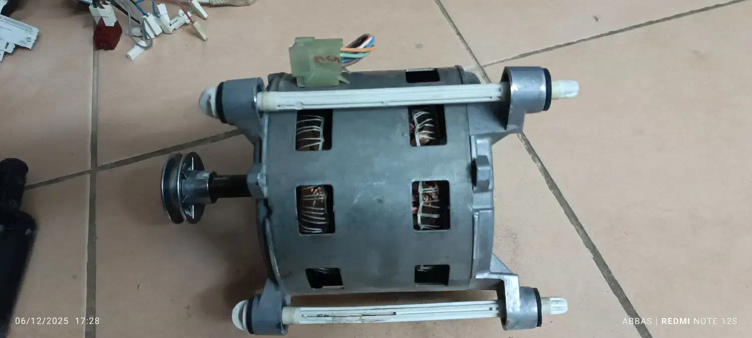 موتور ماشین لباسشویی|ماشین لباسشویی و خشککن لباس|شاهینشهر, شهرک سایت|دیوار