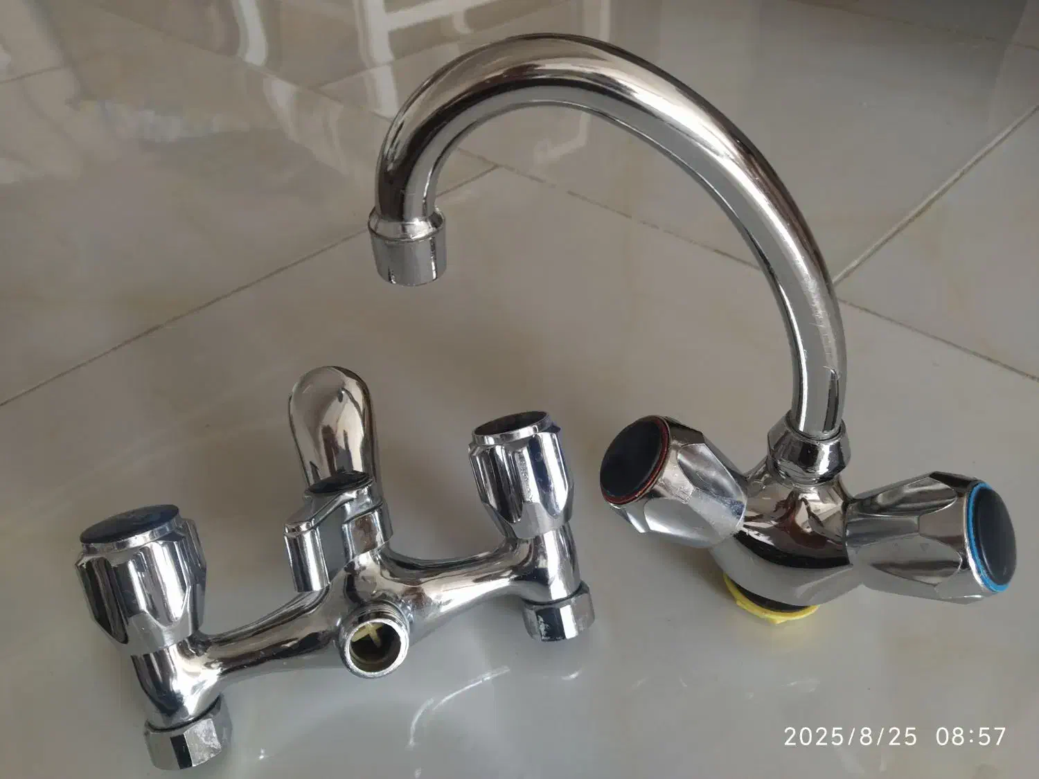 شیر مخلوط آکبند و کارکرده|لوازم سرویس بهداشتی|مهاباد (آذربایجان غربی), |دیوار