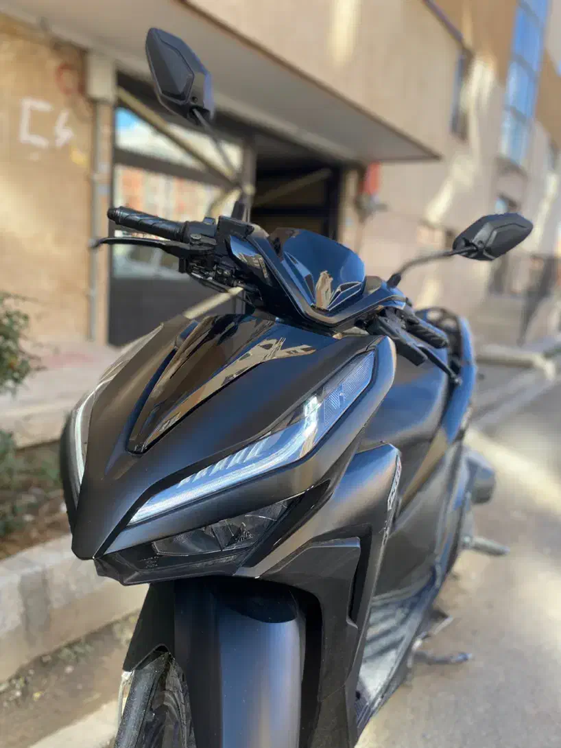 فروش موتور کلیک ۱۴۰۱|موتورسیکلت|هشتگرد, فاز ۳ مهستان|دیوار