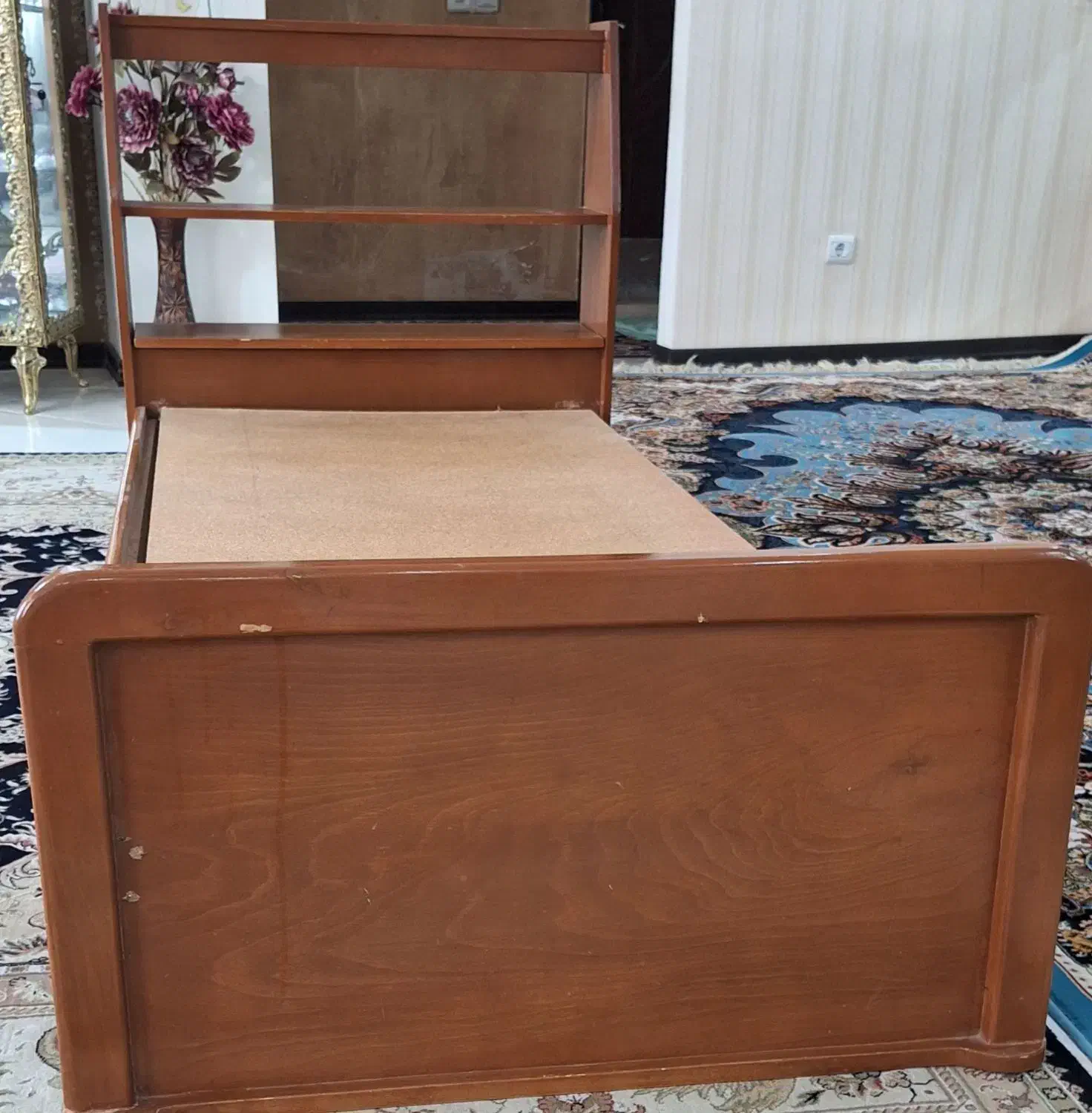 تخت خواب یک نفره|تخت و سرویس خواب|نیشابور, شهرک فرهنگیان|دیوار