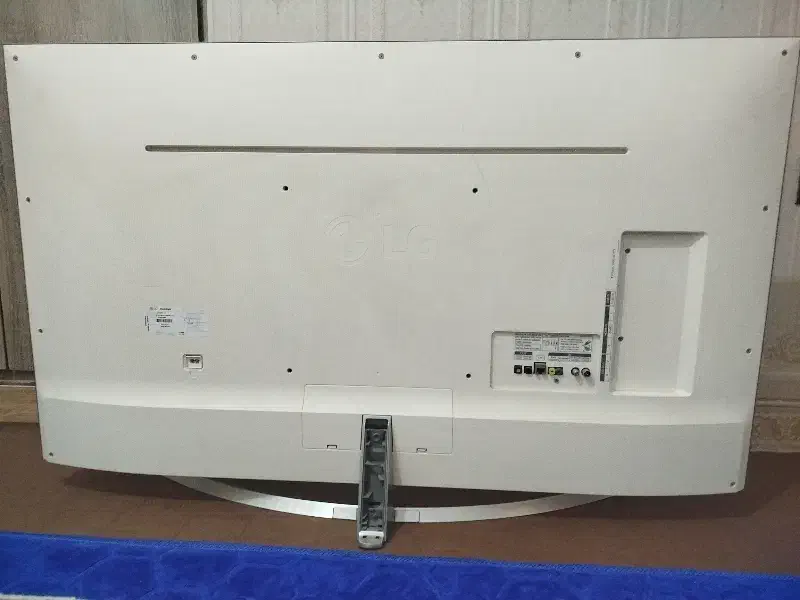 تلویزیون ال جی 55 اینچ اصل کره پنل شکسته|تلویزیون و پروژکتور|بندر گناوه, |دیوار