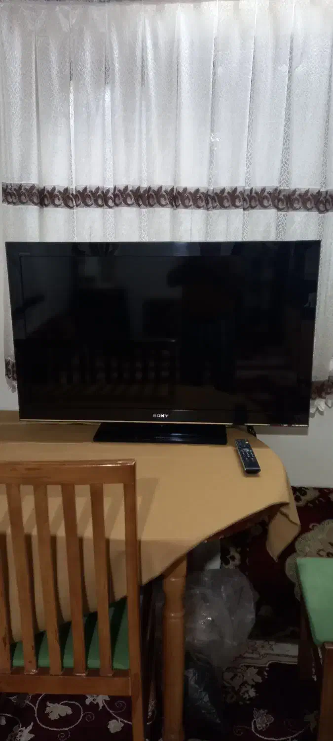 تلوزیون ال سی دی ۴۰انچ|تلویزیون و پروژکتور|لنگرود, |دیوار