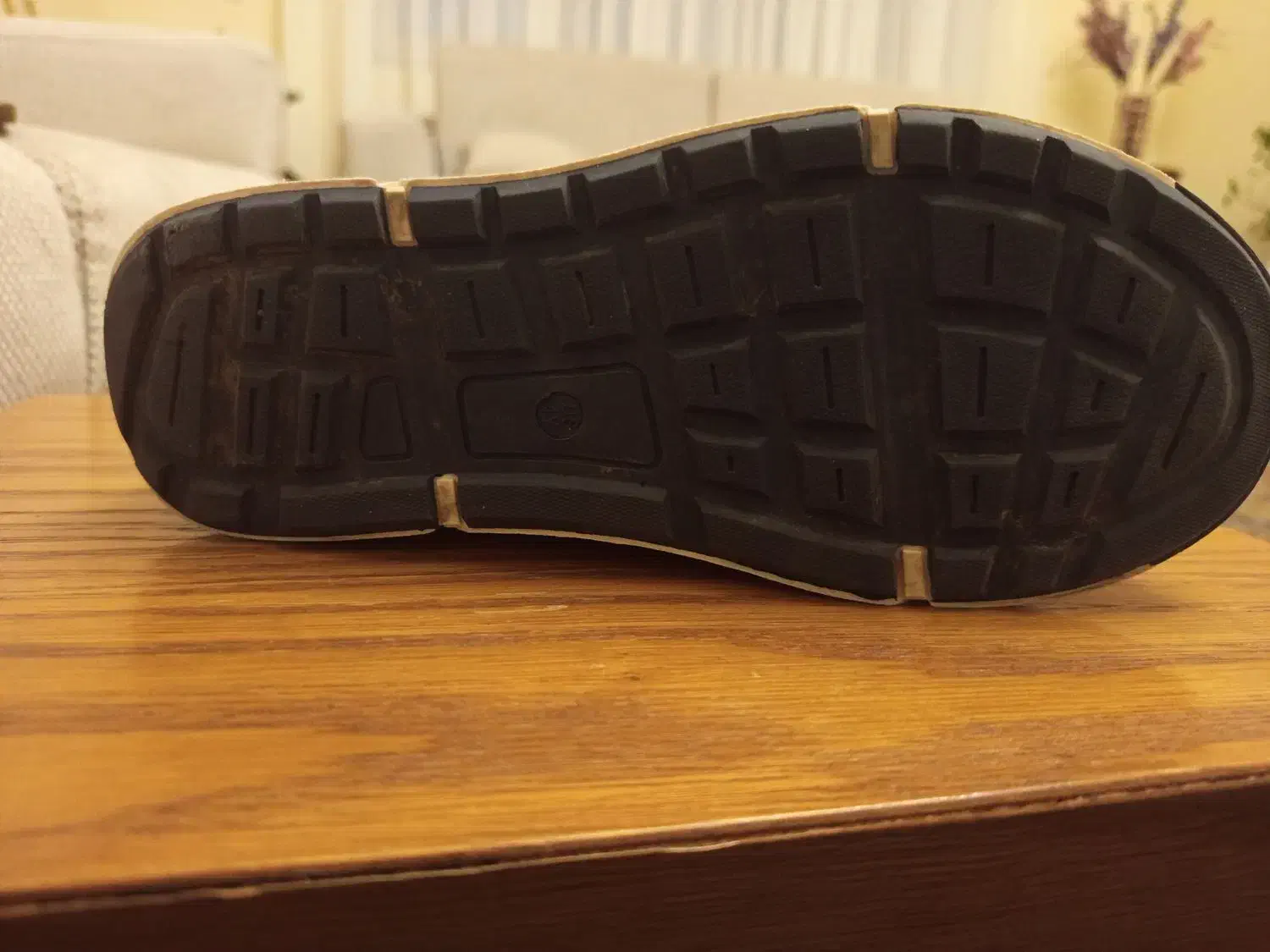 نیم بوت کودک اسپرت اصل|کیف، کفش، کمربند|پرند, فاز ۵|دیوار