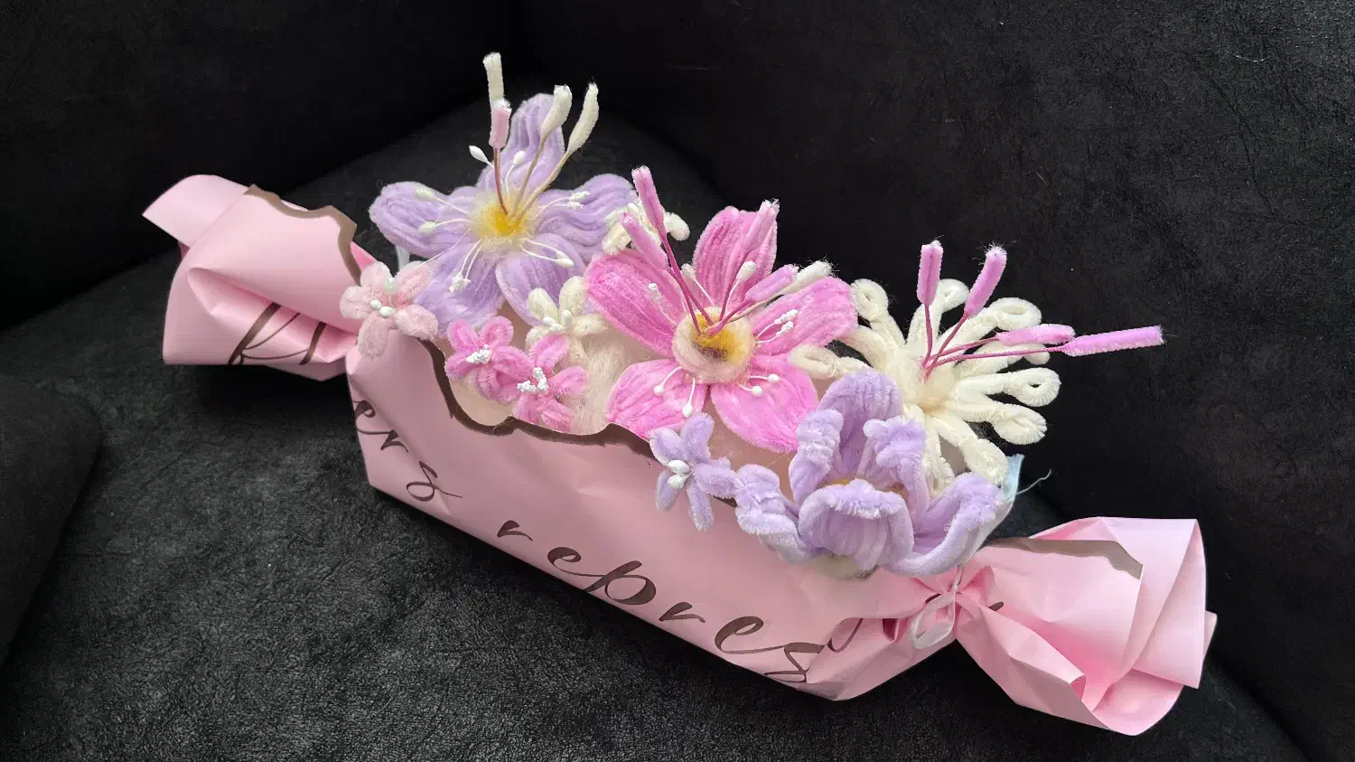 اول کارمه گل درست میکنم ممنونم حمایت میکنین|صنایع دستی و سایر لوازم تزئینی|تبریز, |دیوار