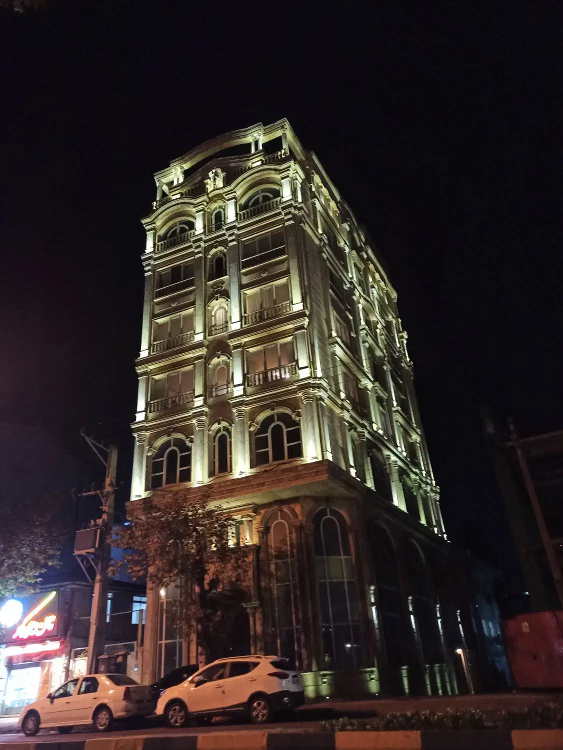 برقکاری ، نورپردازی نما تخصصی|خدمات پیشه و مهارت|خمام, |دیوار