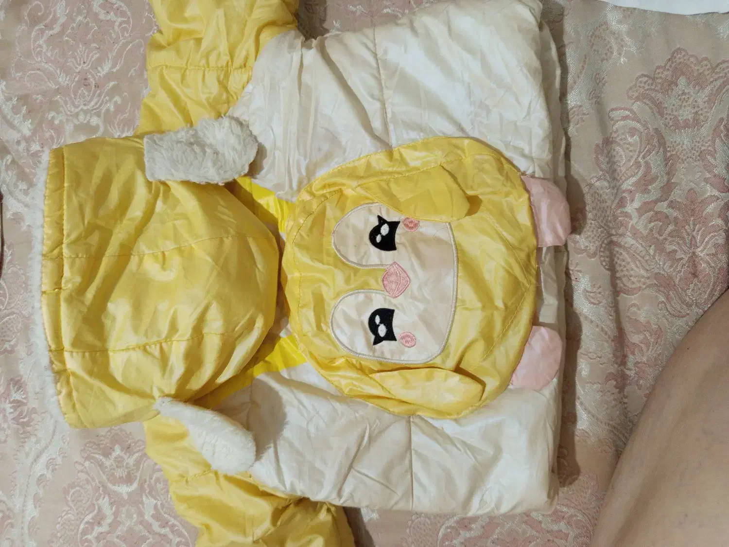 لباس کاپشن مناسب بر ۳سال|کفش و لباس بچه|رباط‌کریم, رباط‌کریم|دیوار