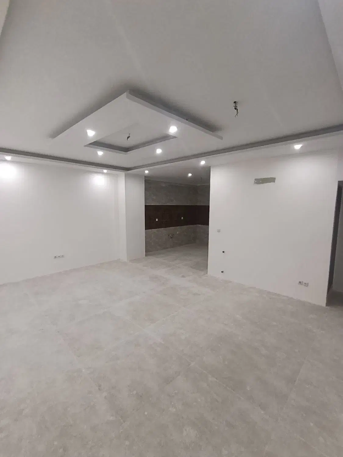 آپارتمان ۸۵ متری کلید نخورده طالقانی|فروش آپارتمان|ساوه, |دیوار