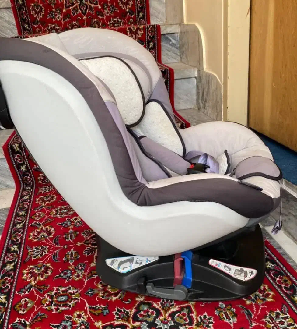 صندلی ماشین کودک|تخت و صندلی بچه|همدان, |دیوار