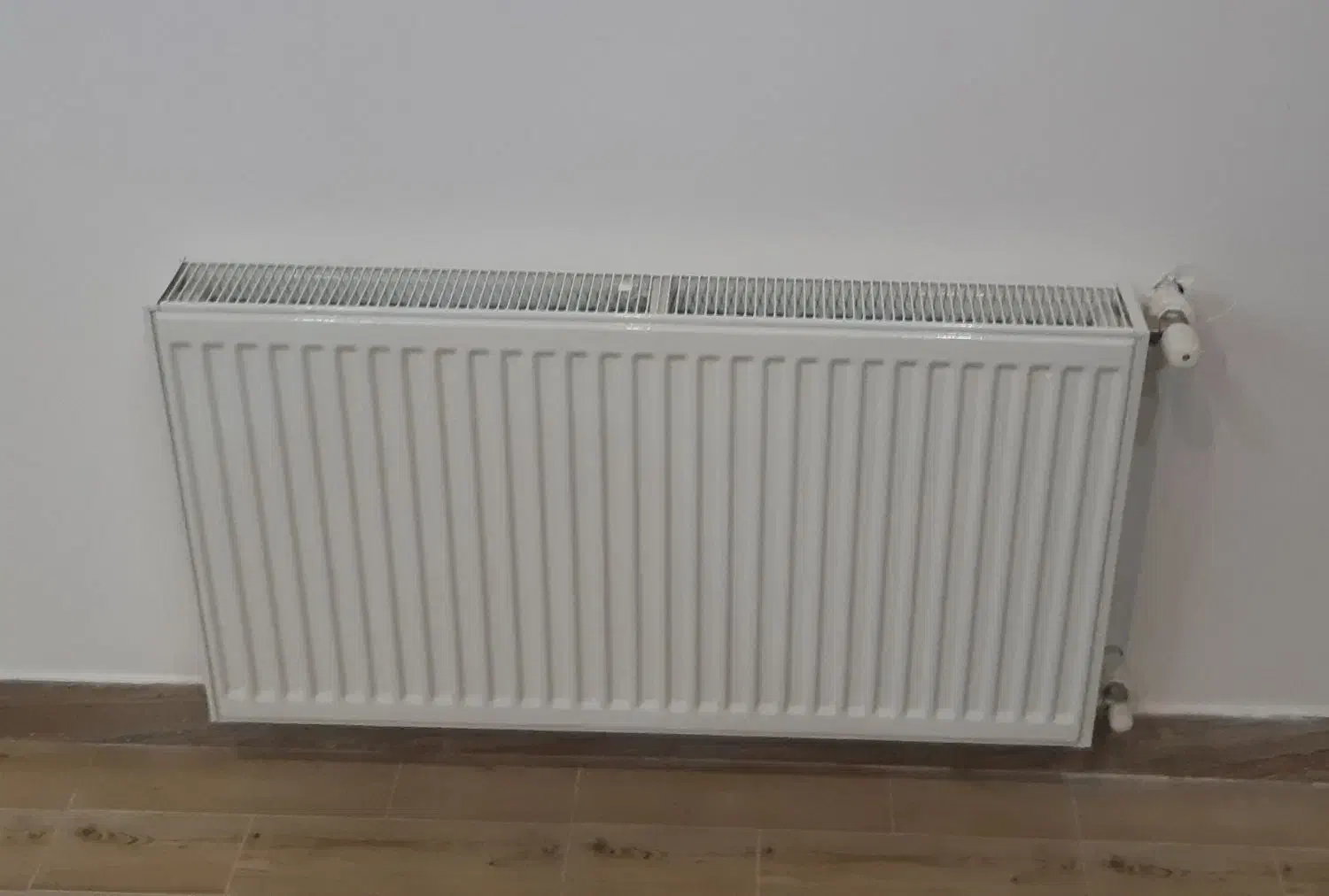 رادیاتور یک متری ایران رادیاتور|آبگرمکن، پکیج، شوفاژ|رودسر, |دیوار