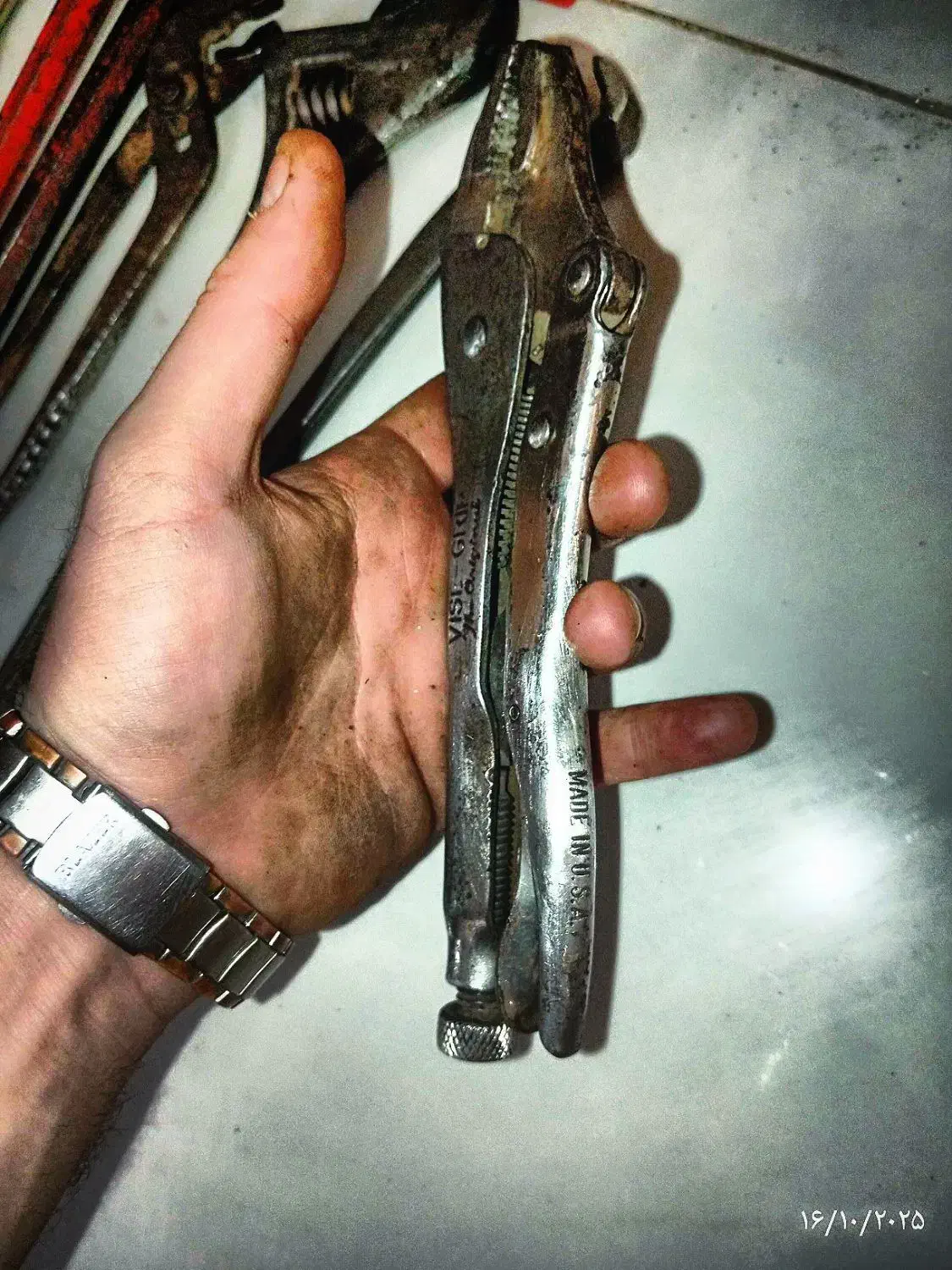 لوله گیر و انبرقفلی و....|ابزارآلات|قم, انسجام|دیوار