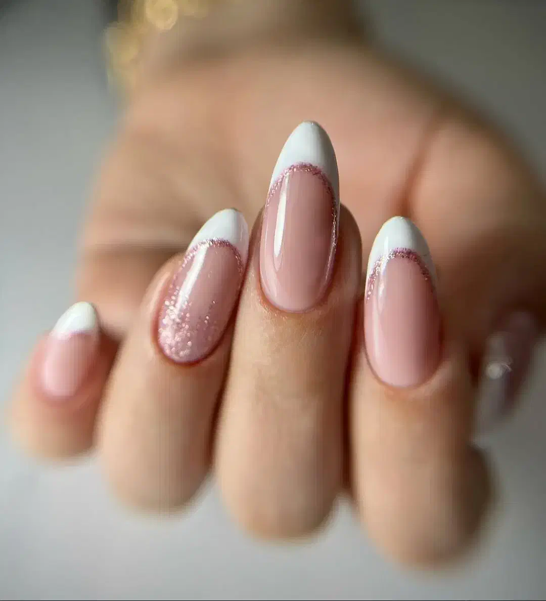 میکاپ 500 کاشت ناخن فقط 280 اکستنشن مژه 250|خدمات آرایشگری و زیبایی|مشهد, رده|دیوار