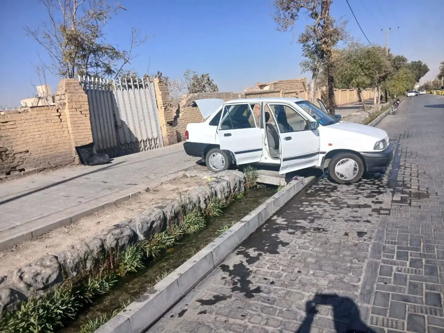 پراید مدل ۸۸تک سوز|خودرو سواری و وانت|بروجرد, |دیوار