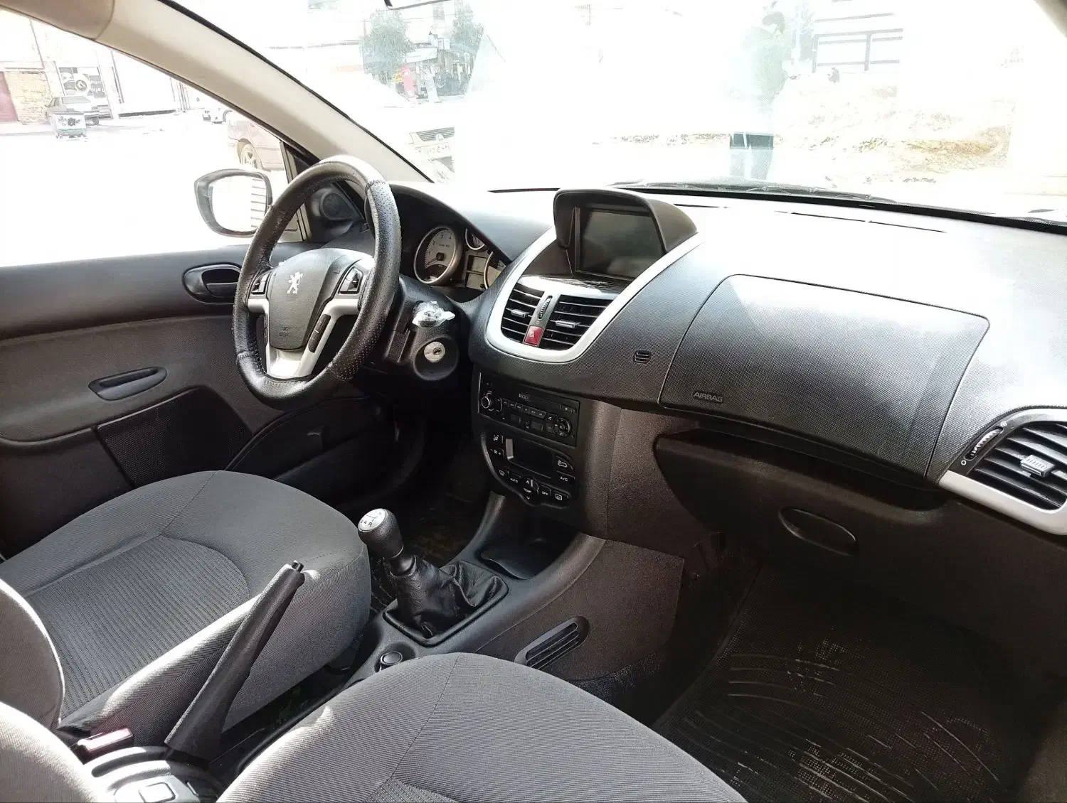 ۲۰۷پانا۴۰۲|خودرو سواری و وانت|خرمآباد, |دیوار