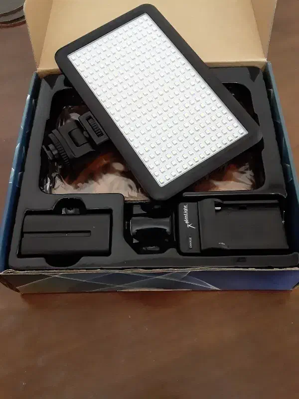 ال ای دی مکس لایت smd.300|دوربین عکاسی و فیلم‌برداری|اهواز, شهرک دانشگاه|دیوار