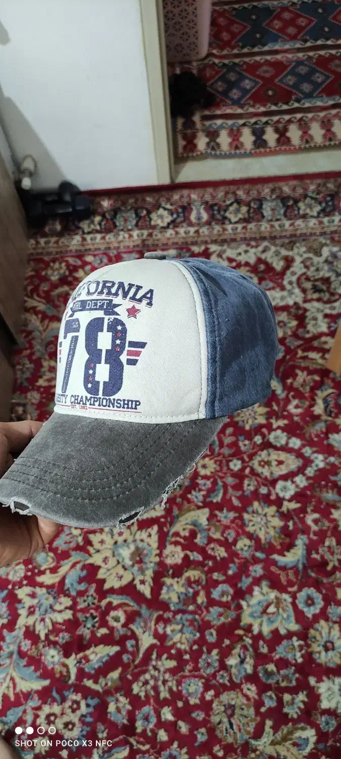 کلاه|لباس|مشکین‌دشت, |دیوار