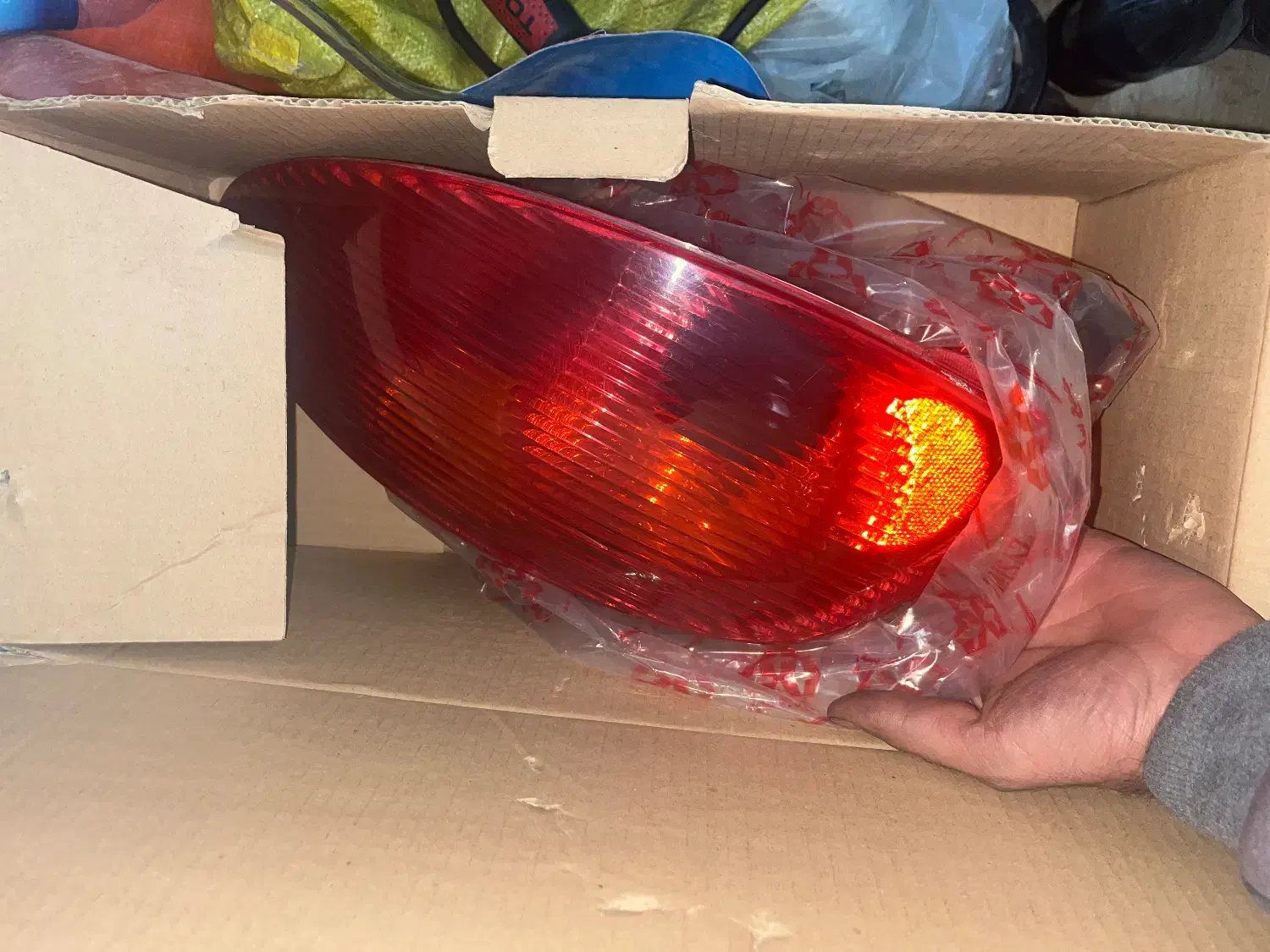 خطر۲۰۶ ایسیو دینام هیدرولیک سپر|قطعات یدکی و لوازم جانبی|اصفهان, خلجا|دیوار