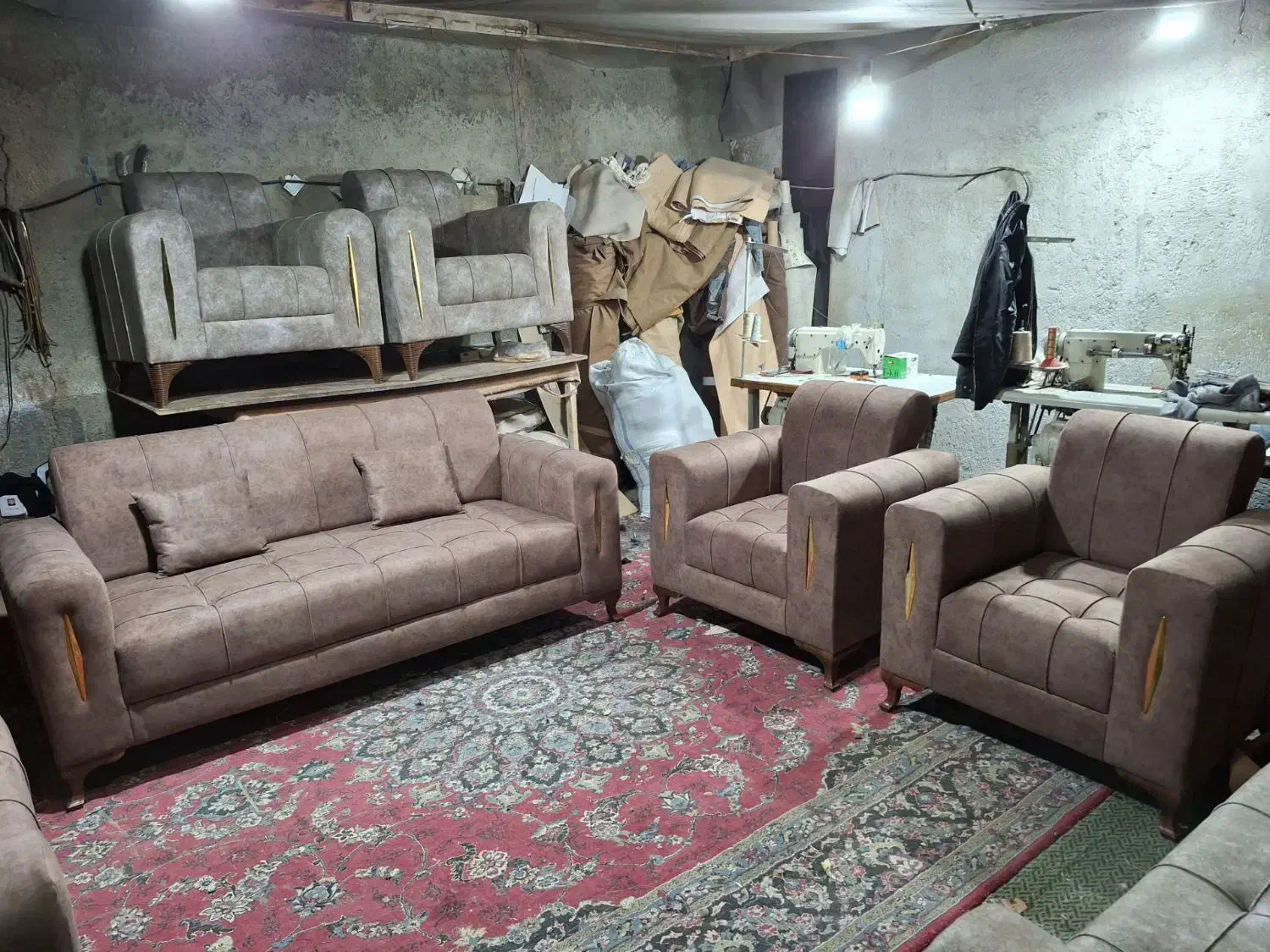 تعدادی محدود مبلمان|مبلمان خانگی و میز عسلی|زاهدان, |دیوار